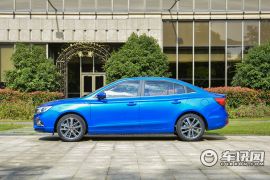 上汽集团-荣威i5