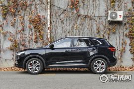 上汽集团-名爵HS-30T 自动四驱Trophy荷尔蒙超燃版