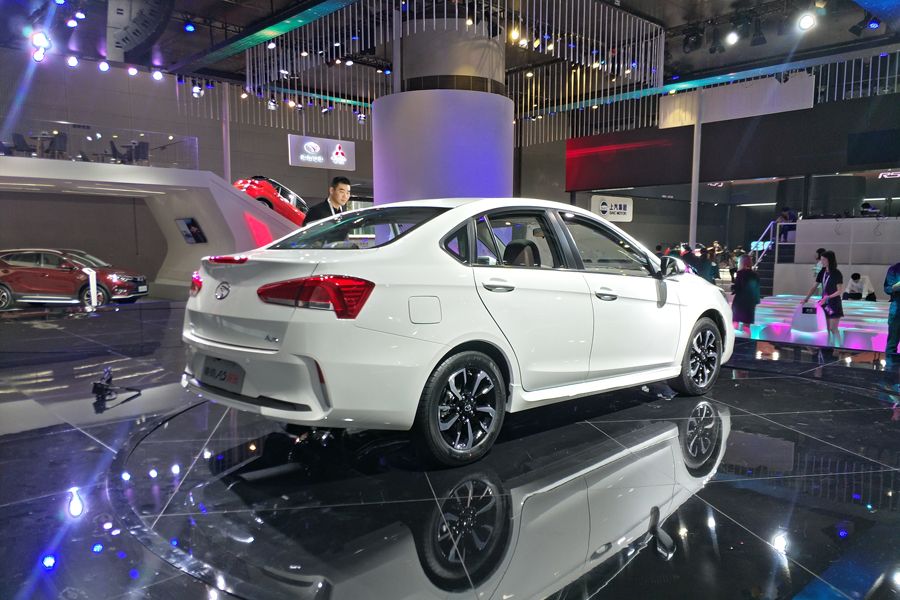 售价5.19-7.79万元 东南翼舞国VI车型上市