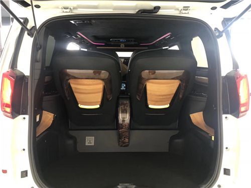 埃尔法蒙娜丽莎遥遥领先技术理念极致尊享.