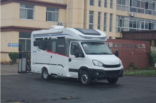新星房车国产依维柯小额头底盘房车