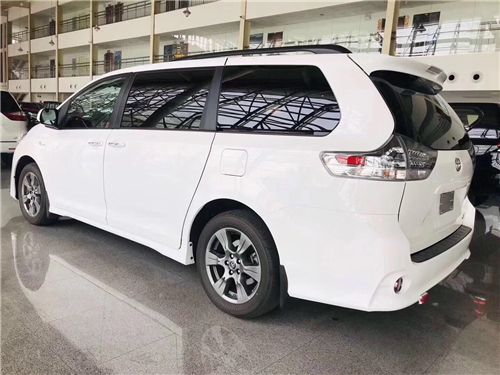 19款丰田塞纳四驱se【科技包】白黑现车