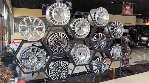 2019款埃尔法/威尔法(蒙娜丽莎包围)现货