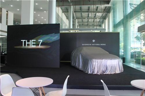 携创新科技开辟豪华新境新BMW7系在厦上市
