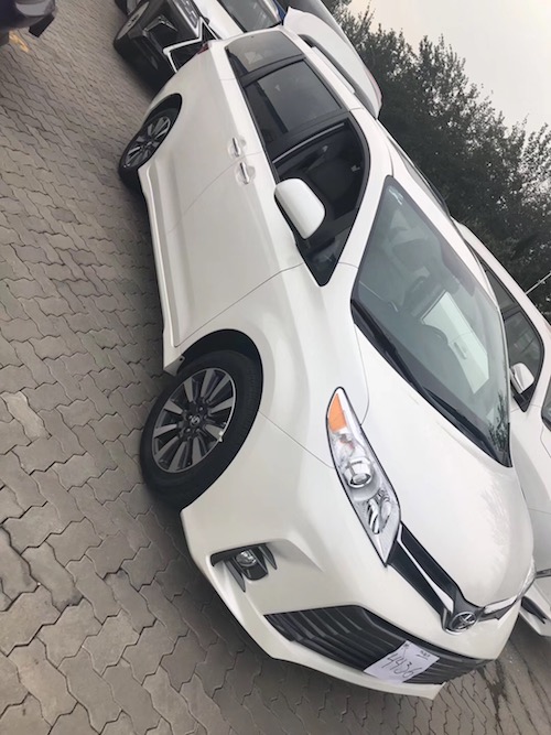 19款丰田塞纳现车性价比超高 低价特惠出售