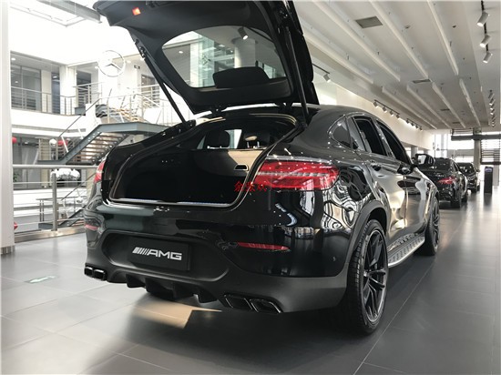 奔驰amg glc63 狙击超跑专用!原厂性能4秒破百suv