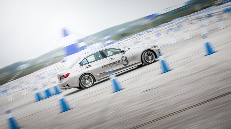 2019 BMW 3行动西区首场晋级赛燃“擎”武汉