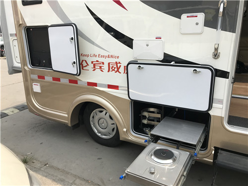 fe87229ea6071669.jpg