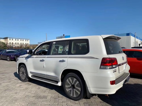 2019款酷路泽5700 GTS底升配置无敌版本