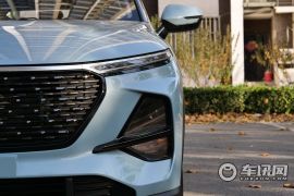 宝骏-宝骏RS-3-1.5L CVT  24小时在线豪华型  ￥8.98