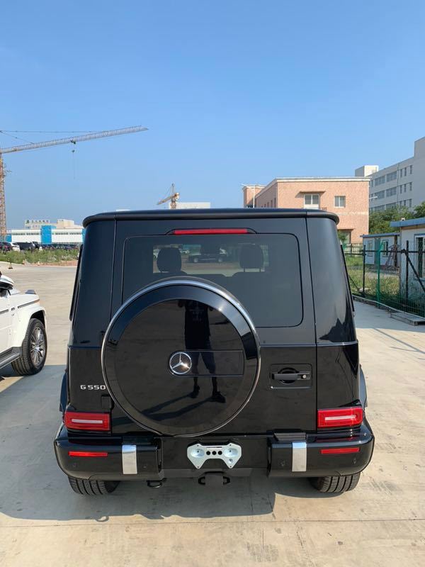 2019款奔驰G500 磨砂黑祖母绿现车报价 