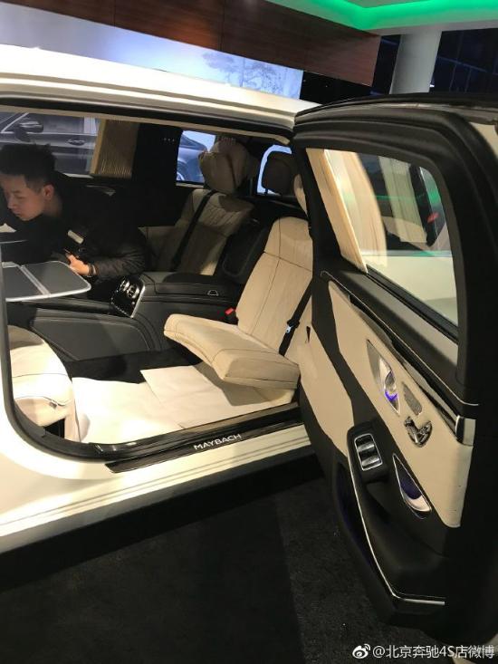 更是“稀有动物”2020款奔驰普尔曼S680