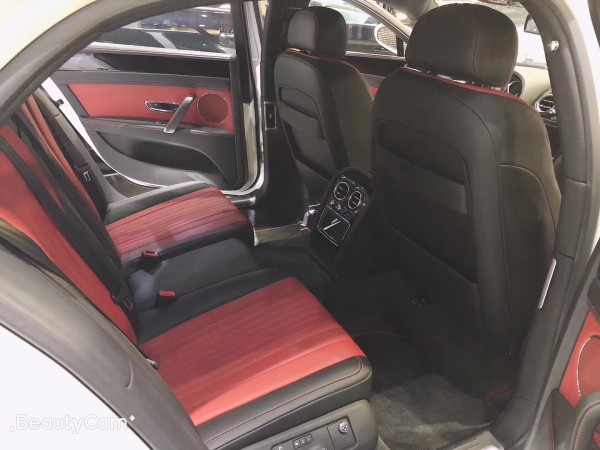 19款宾利飞驰最新报价港口现车价格超低热