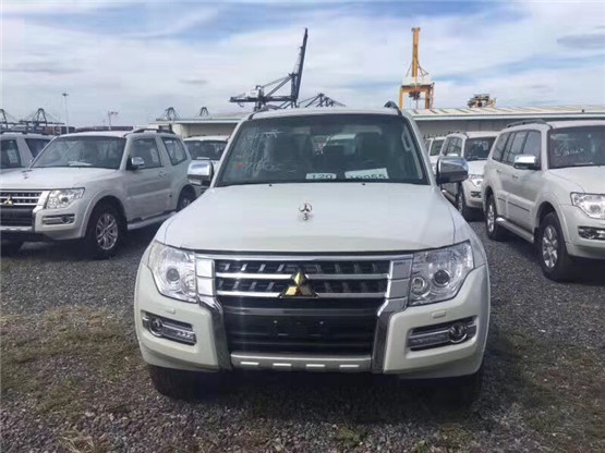 新款三菱帕杰罗V87金标双差四驱顶配报价大