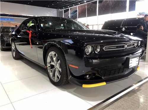 道奇挑战者 炫酷地狱猫降价酬宾 任你纵横