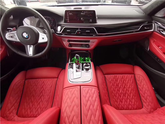 2019款宝马M760Li xDrive V12 运动套装