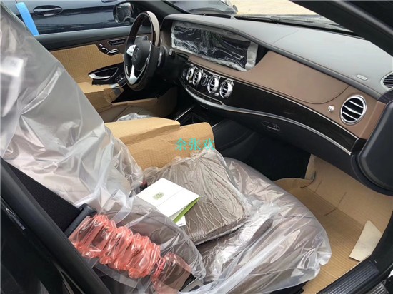 奔驰迈巴赫S450 十一月那里有卖四座版的现车？