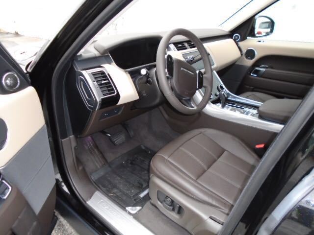 2020款路虎揽胜运动柴油版续航时间高升