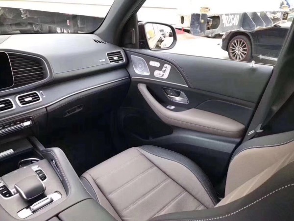 2020跨奔驰GLE350价格 时尚硬气奢华SUV