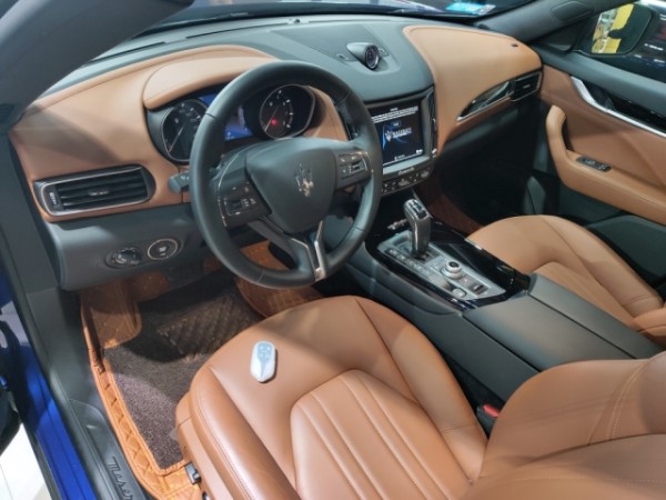 2020款玛莎拉蒂莱万特传奇品豪华SUV   