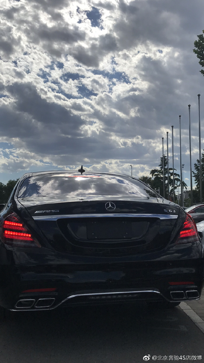 2020款奔驰S65 S63AMG 引领未来科技   