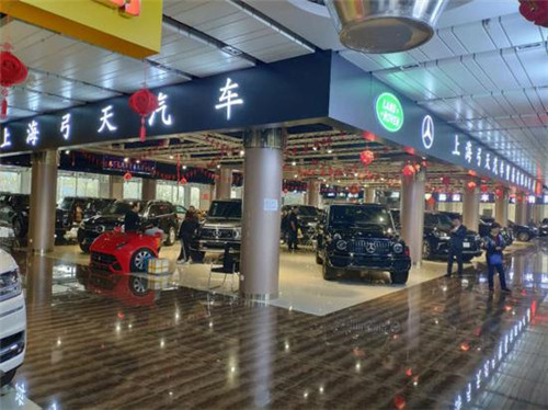 2020款宾利添越 天津港现车价格豪放畅销