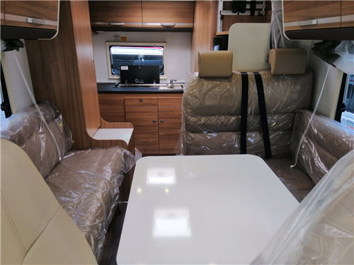 43f69c63646fca3d.jpg