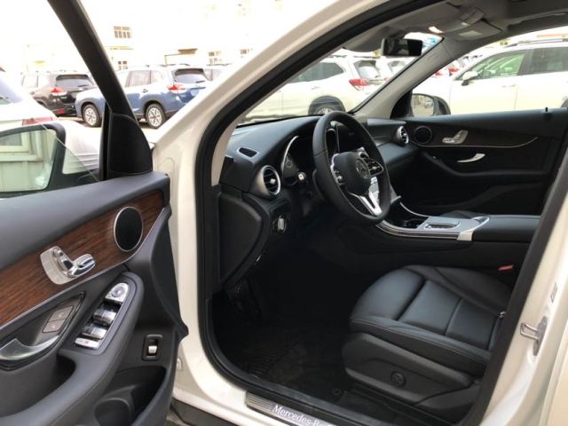 平行进口奔驰GLC300 适合女士的小型SUV