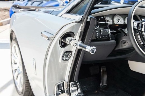 20款劳斯莱斯曜影出色动力性能价格直降