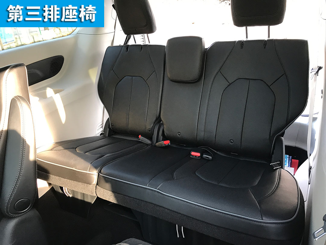 别克GL8艾维亚和新克莱斯勒大捷龙对比 