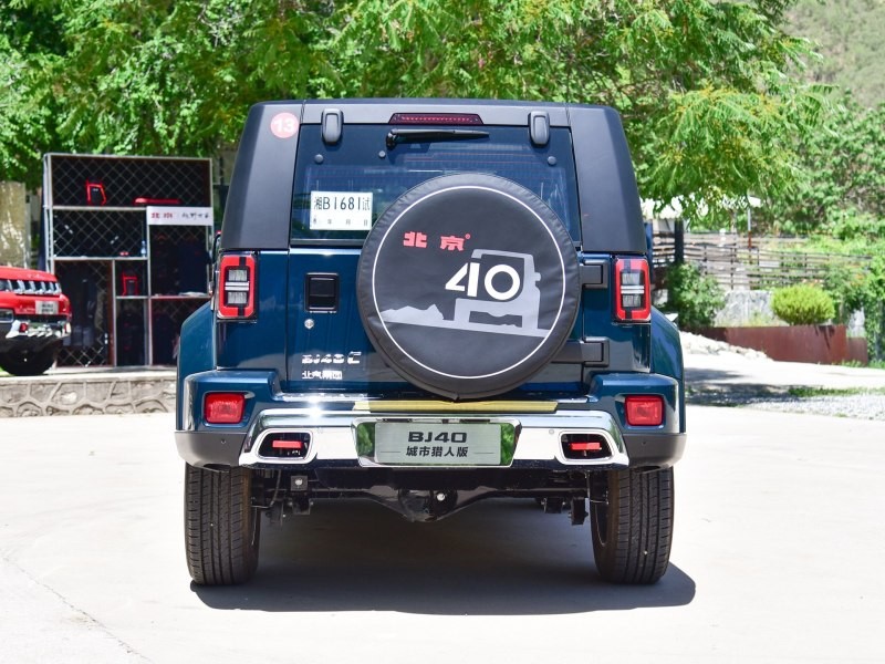 北京BJ40越野穿越最新报价 BJ40PLUS降价价