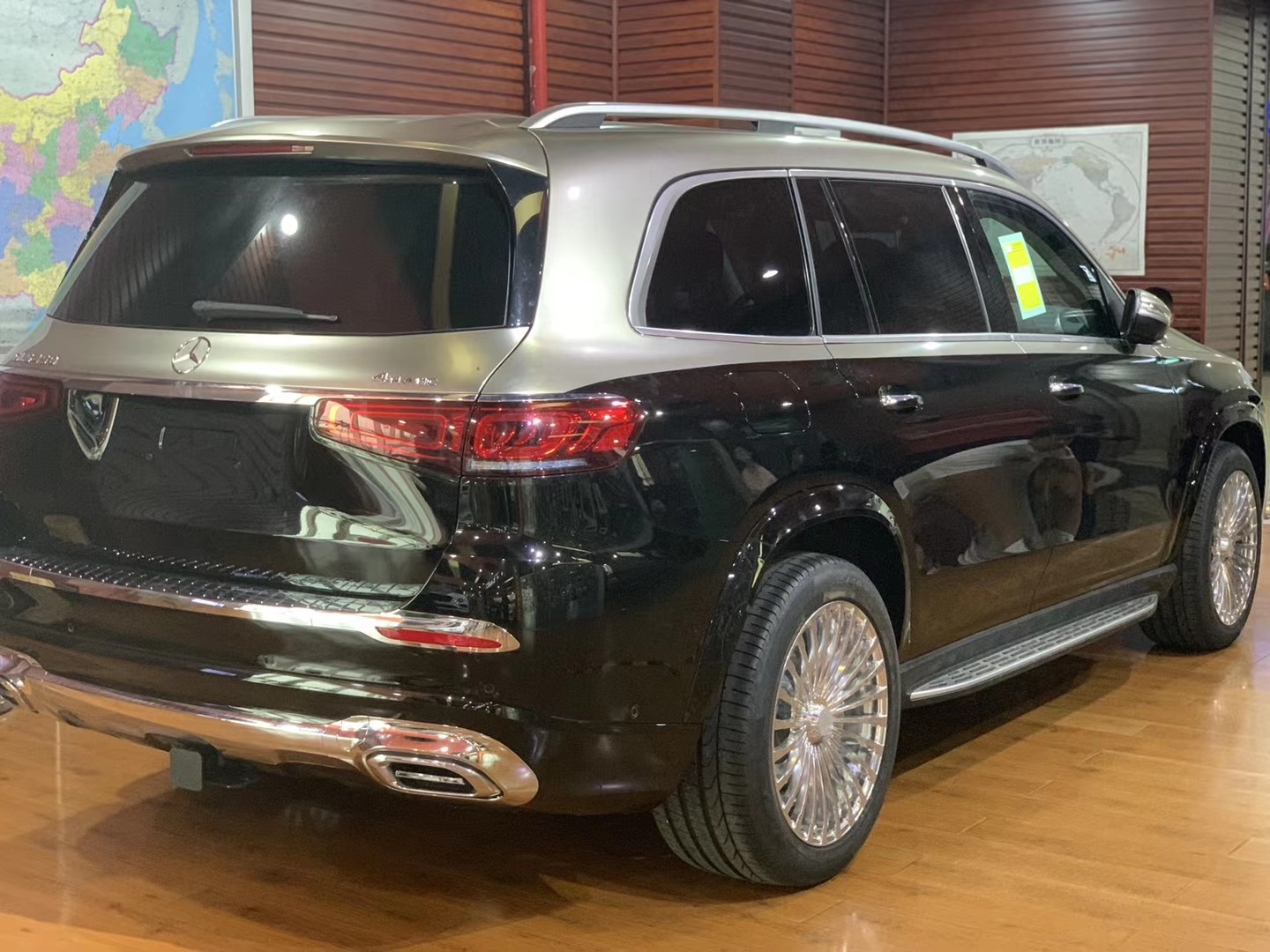 20款奔驰GLS450升级迈巴赫双拼报价解析