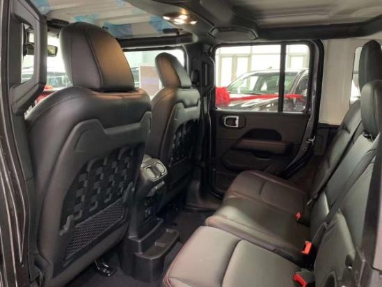 20款吉普牧马人罗宾汉裸价50W全国可办分期