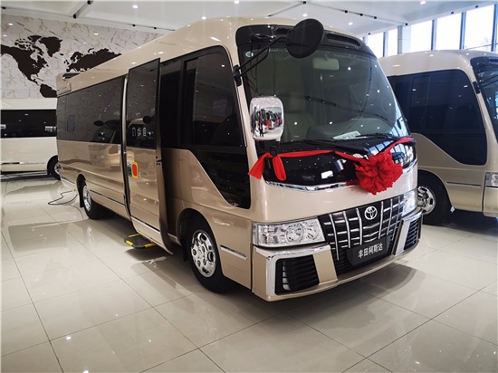 丰田考斯特6座现车多少钱 考斯特6座房车款