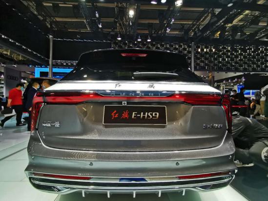 国产版库里南亮相北京车展，还未上市就收到1437份订单，真香