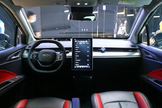 别光看欧拉白猫，看看这款哪吒V，说不定更戳内心痛点