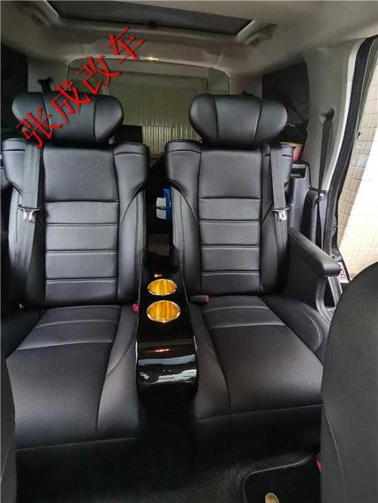 路虎发现4改装内饰完美升级航空座椅案例