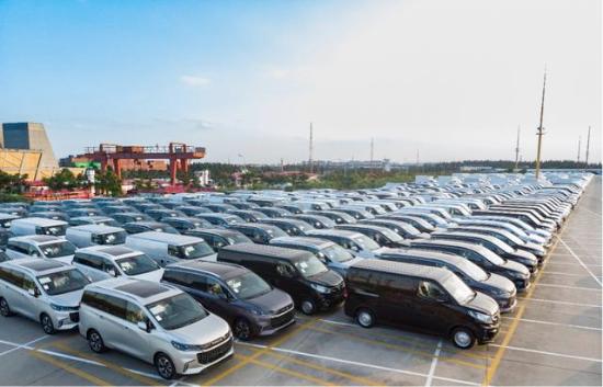 千余辆EUNIQ 5、EV30出口，上汽大通新能源车开启欧洲市场征程