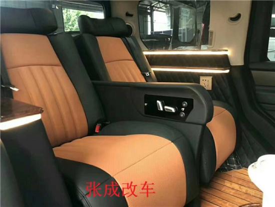 路虎发现4改装航空座椅升级商务舱效果图