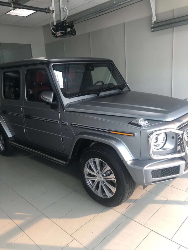 2020款奔驰G550 稀有特殊漆磨砂银/红内