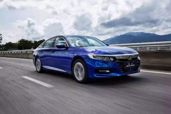 9月轿车销量排行榜公布：卡罗拉挺进前十，轩逸依旧第一