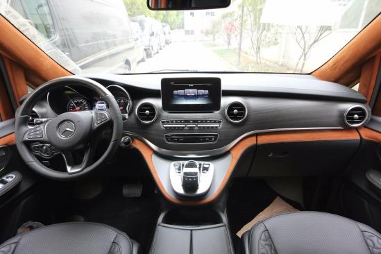 比埃尔法，雷尔法性价比还高的改装商务车他来了