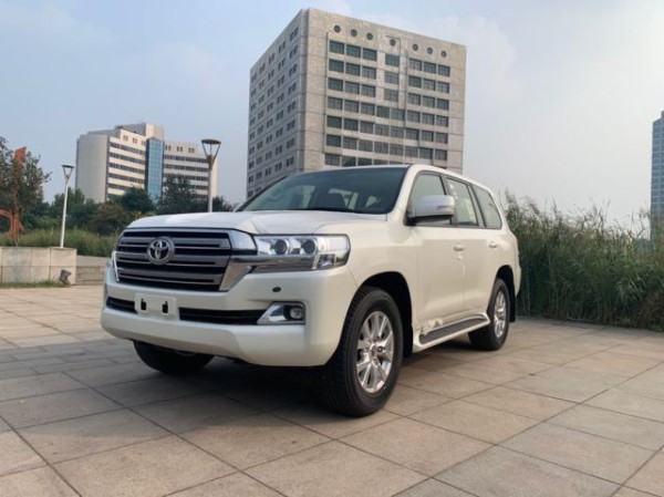 2002款丰田酷路泽4600现车最新88万起售