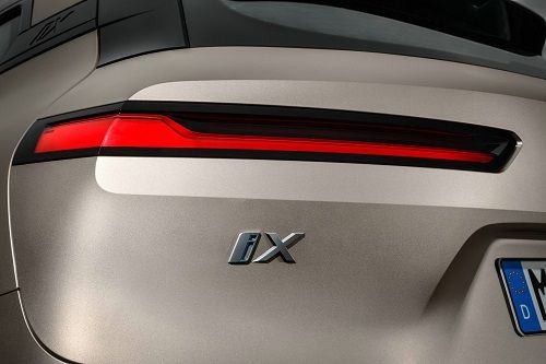 创新纯电动BMW iX迎来全球首秀        