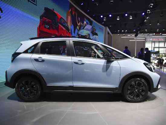 本田又一爆款车来袭，颜值不输飞度，配置更加厚道，关键还省油