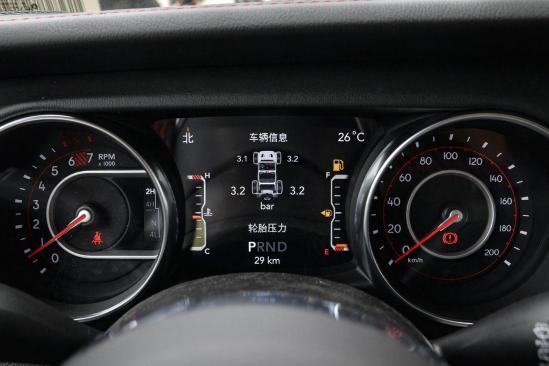42.99万起售标配2.0T！新款Jeep牧马人值不值得买？