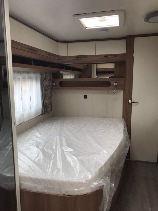 德国Hobby495无动力托挂房车可内饰私人定