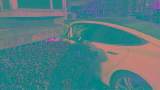 Model 3南昌撞土堆=无责，Model S北京撞楼=？