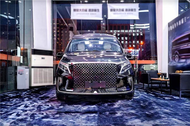 奔驰V260L，圣母峰商务车，报价多少   
