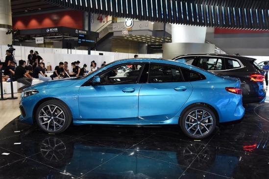 2.0T+起售不到27万！全新宝马2系轿跑车值不值？